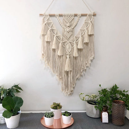 Boho Bliss: Hand-Woven Macramé Wall Hanging Tapestry - Artistic Elegance Meets Bohemian Flair