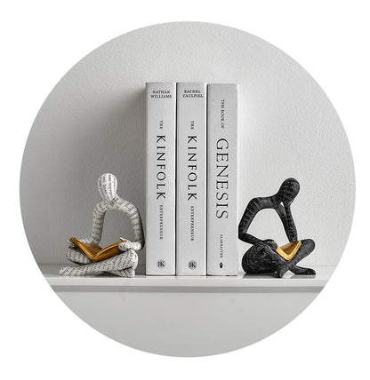 Contemporary Elegance: Abstract Nordic Resin Statues & Sculptures - A Modern Artistic Accent for Stylish Spaces