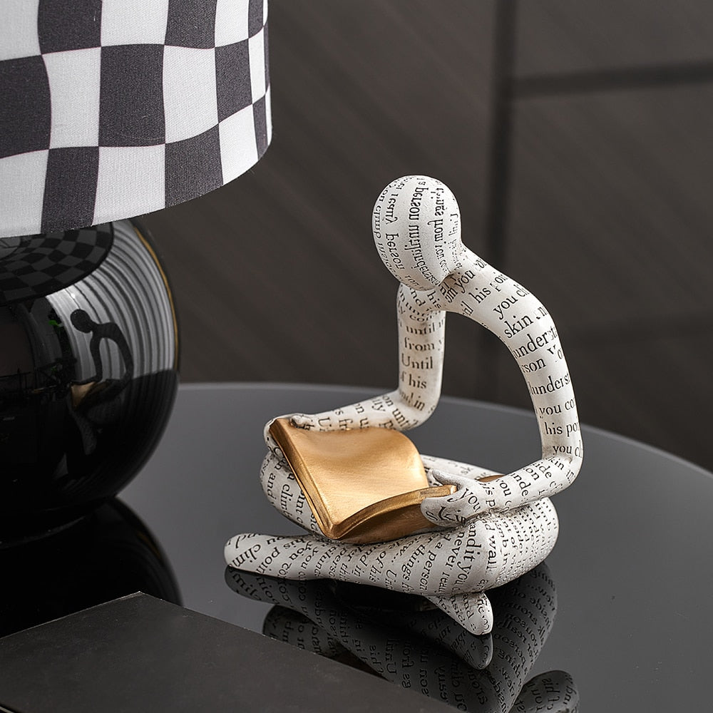 Contemporary Elegance: Abstract Nordic Resin Statues & Sculptures - A Modern Artistic Accent for Stylish Spaces