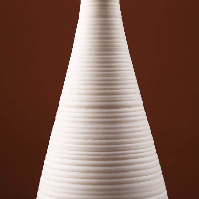 Elegant Simplicity - Ceramic Vase for Your Tranquil Living Room